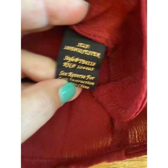 NWOT MIne Boho-Style Maroon Blouse With Embroidered V-Neck & Front Tie Size L - Picture 4 of 9